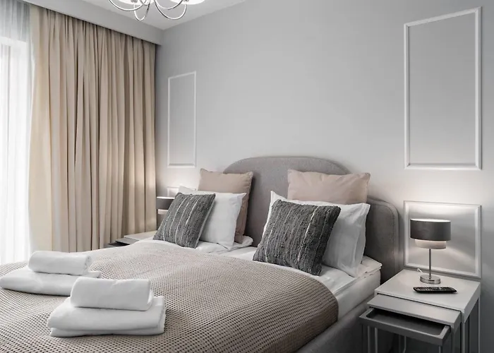 Apartment Nap Batorego Urban Glam